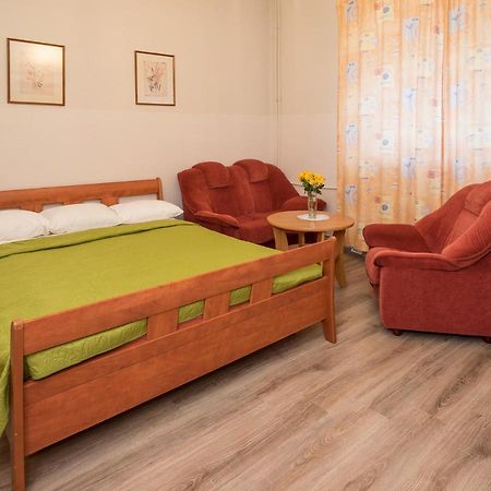 טאלין Lillekuela Hotel מראה חיצוני תמונה