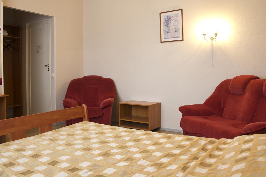 טאלין Lillekuela Hotel מראה חיצוני תמונה