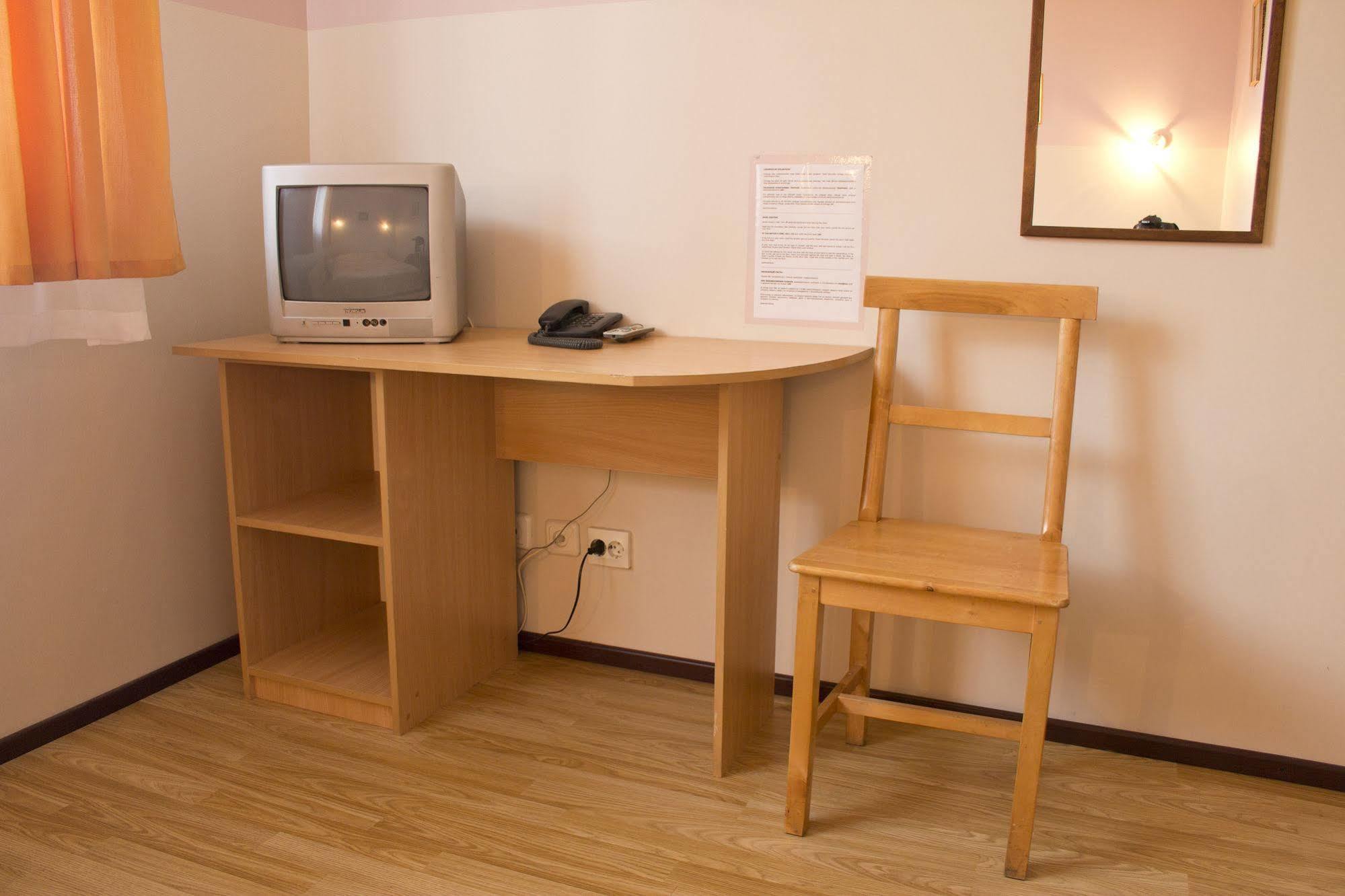 טאלין Lillekuela Hotel מראה חיצוני תמונה