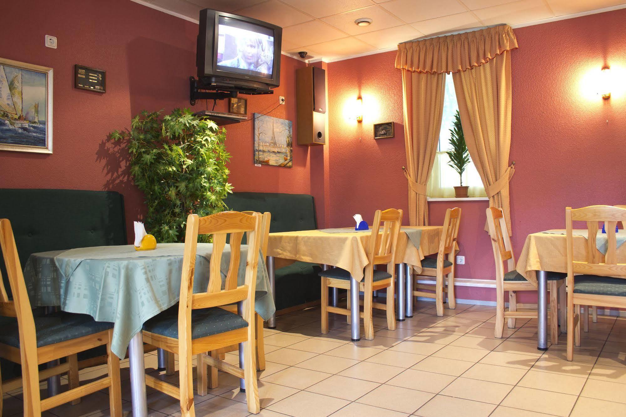 טאלין Lillekuela Hotel מראה חיצוני תמונה