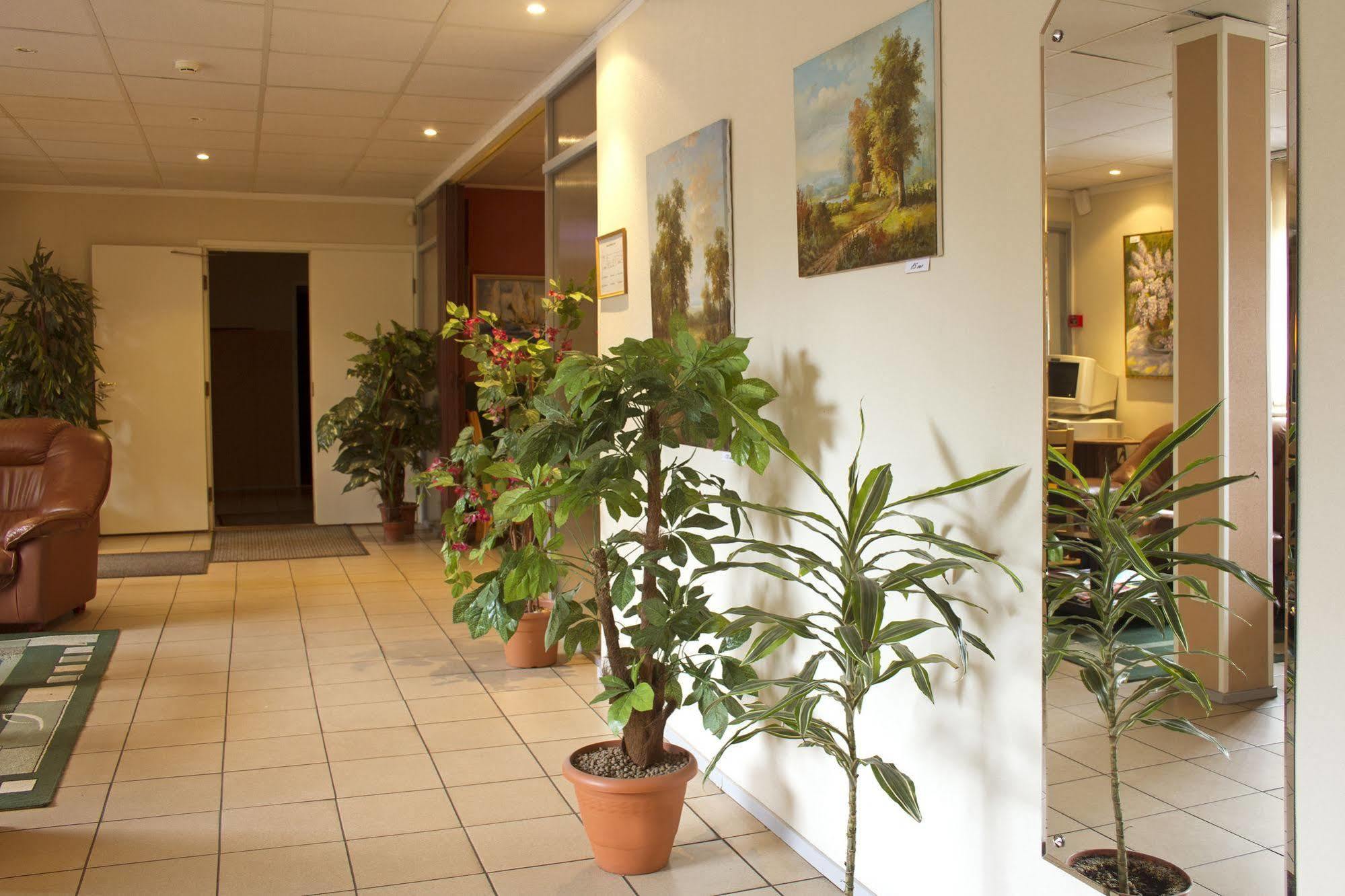 טאלין Lillekuela Hotel מראה חיצוני תמונה