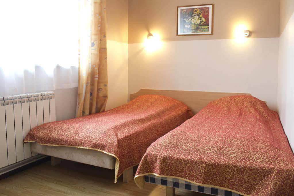 טאלין Lillekuela Hotel מראה חיצוני תמונה